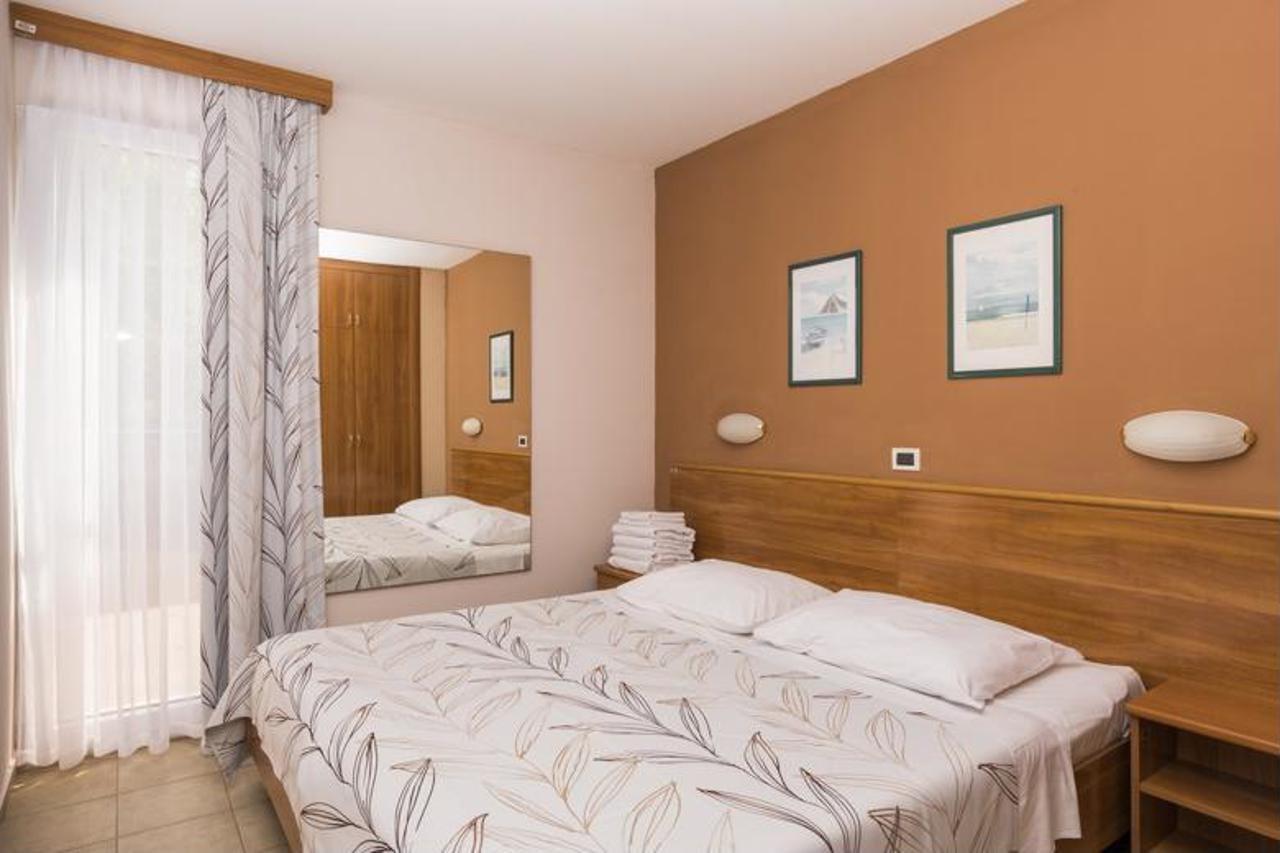 Stella Plava Laguna Apartman *